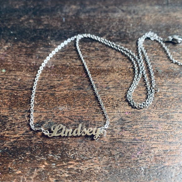 Lindsey - Silver Tone Nameplate Lindsey - Script Lindsey Nameplate - NWOT - Picture 6 of 7